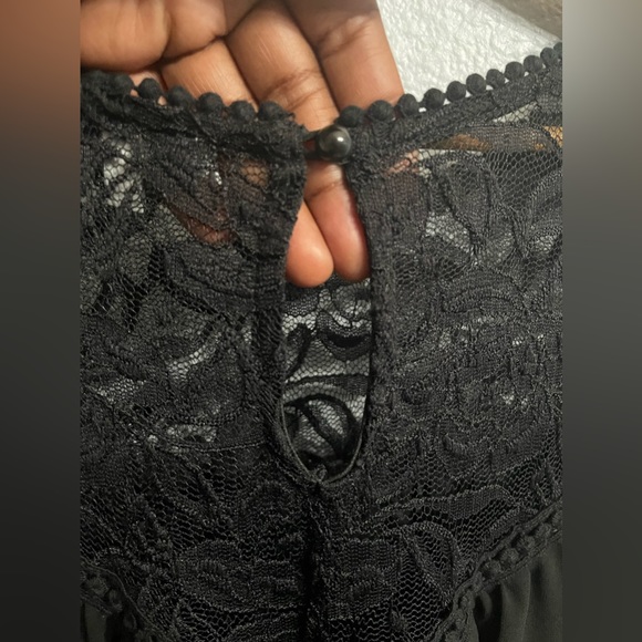 EUC 1X Blk lined Lace Dress - Picture 4 of 9